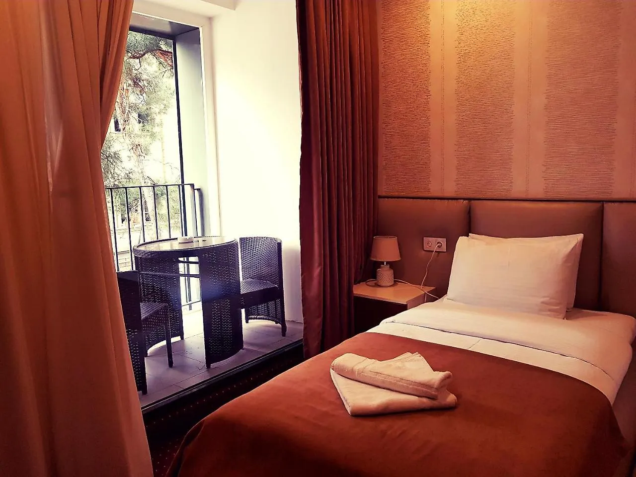 Hotel Nice Room & Guinness Pub Brasserie