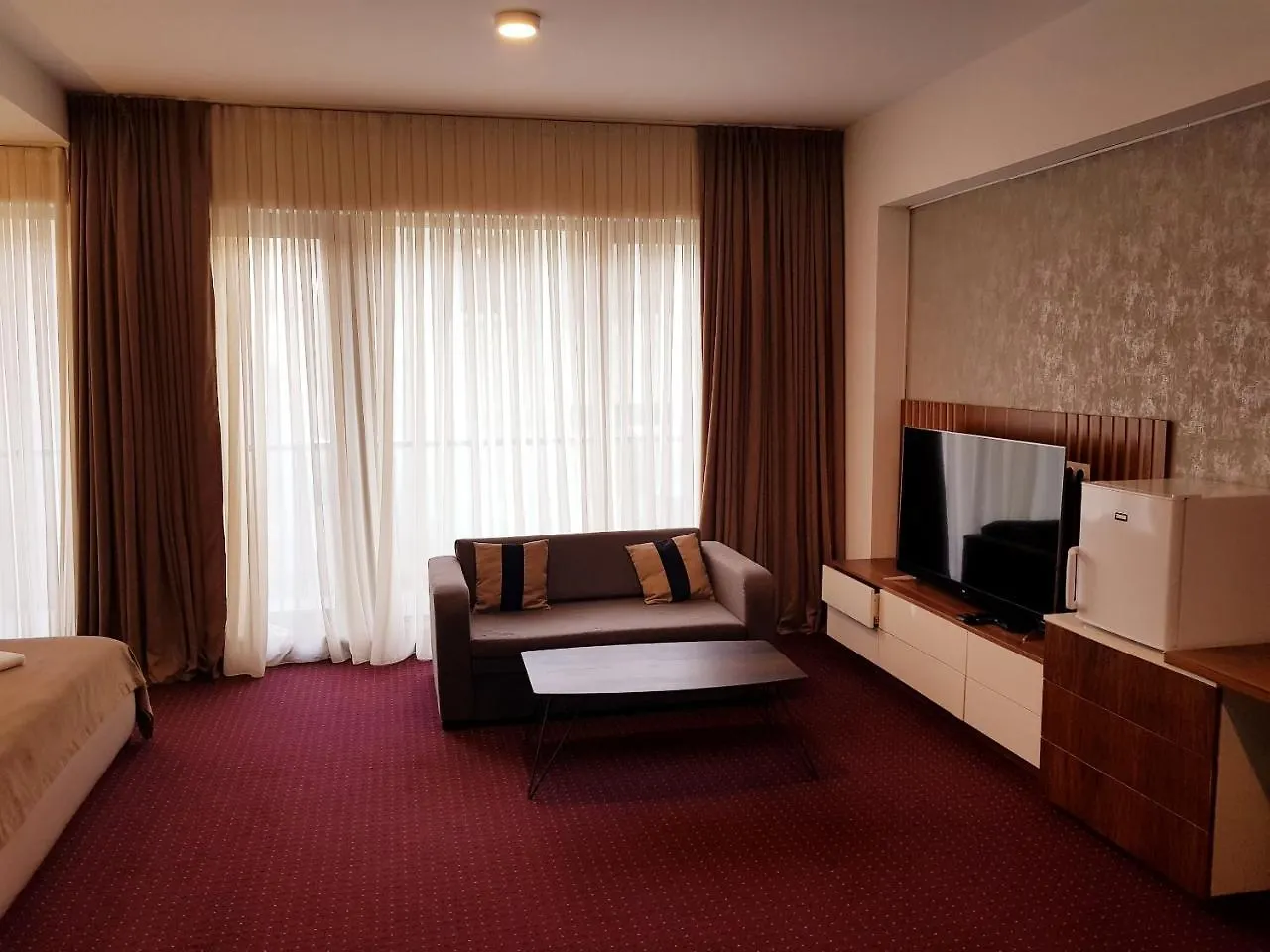Hotel Nice Room & Guinness Pub Brasserie  Tbilisi