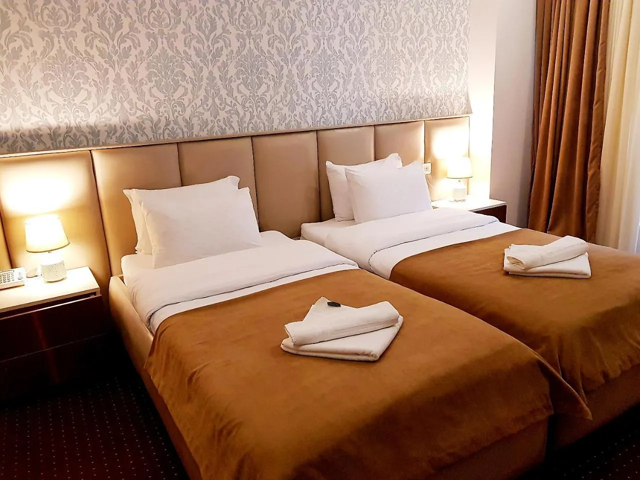 Hotel Nice Room & Guinness Pub Brasserie Tbilisi