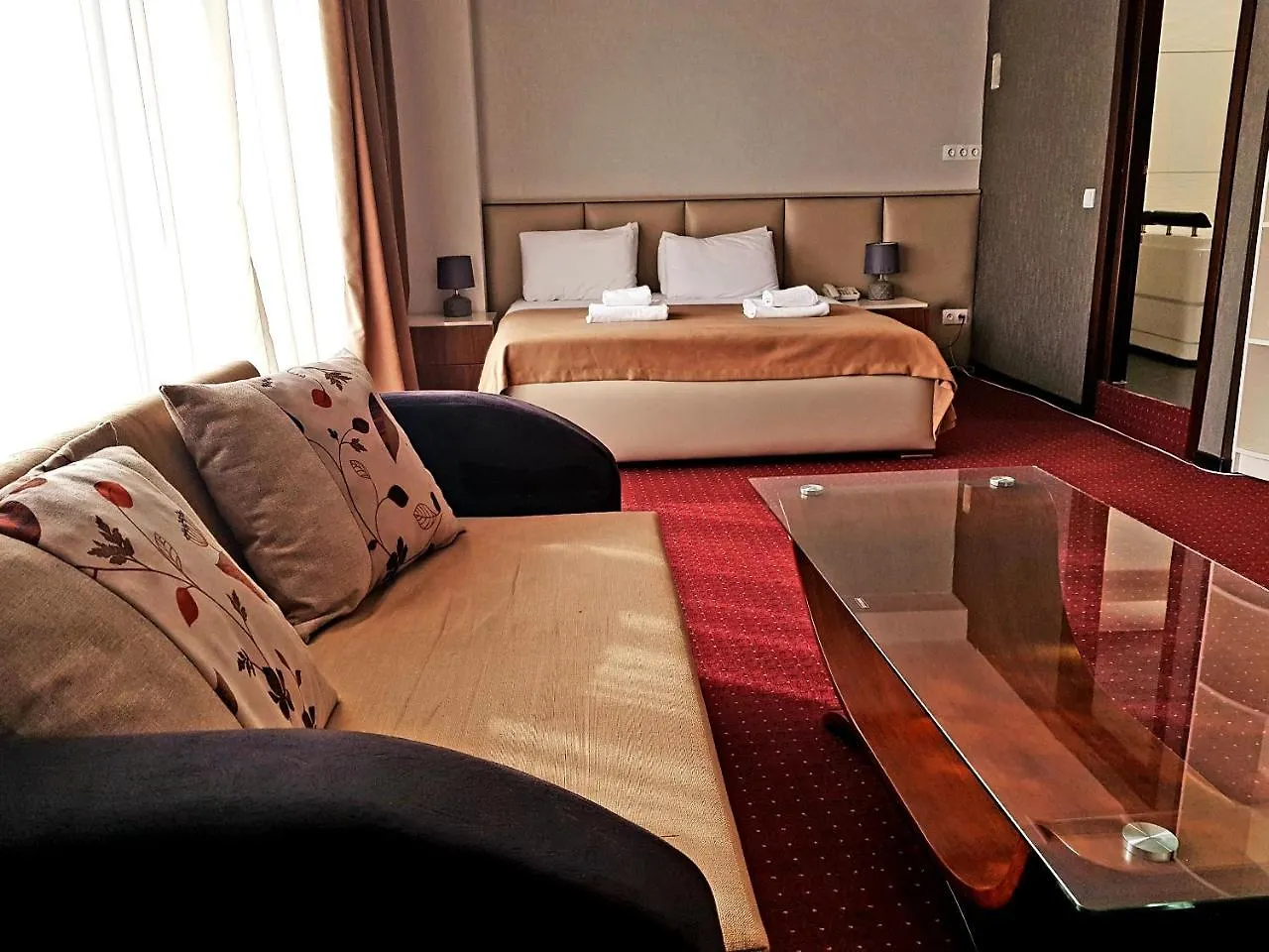 Hotel Nice Room & Guinness Pub Brasserie